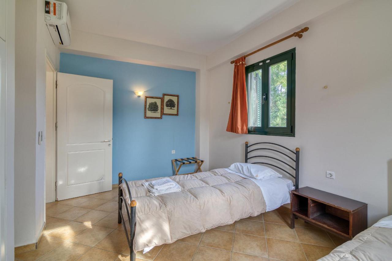 Analipsi Beach Front Villas - Happy Rentals Kastron  Bagian luar foto