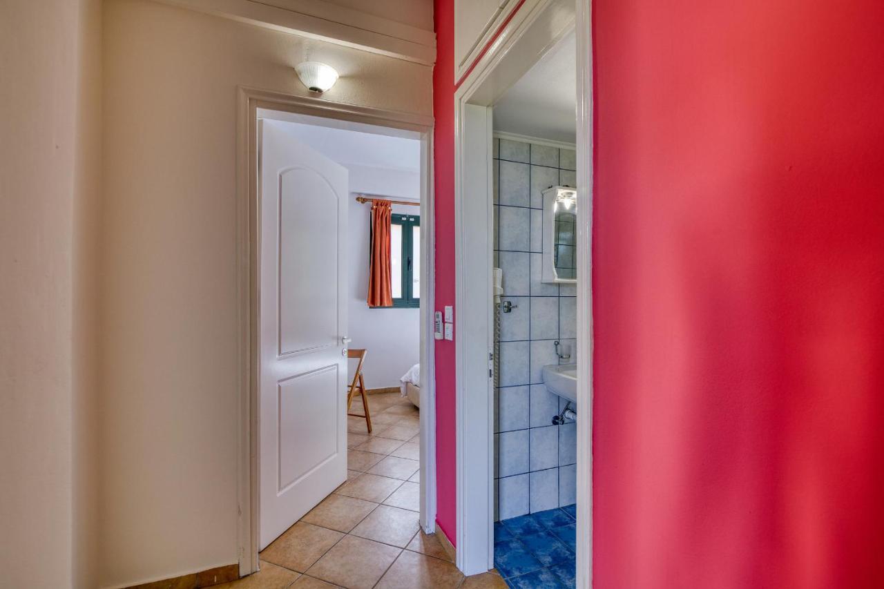 Analipsi Beach Front Villas - Happy Rentals Kastron  Bagian luar foto